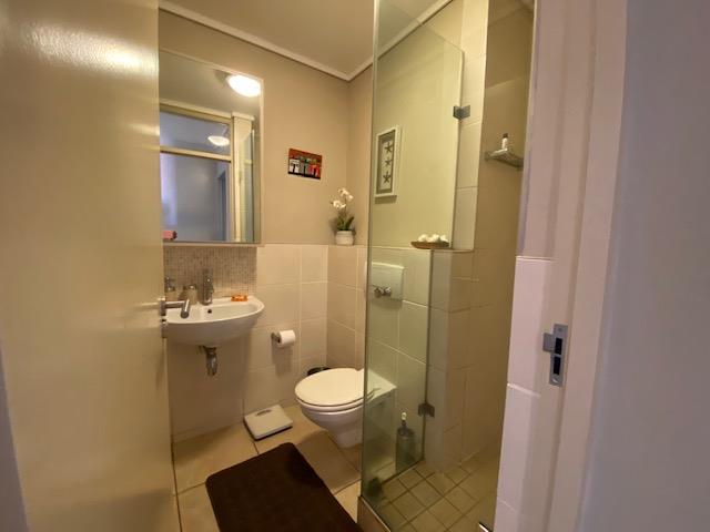 To Let 2 Bedroom Property for Rent in Sea Point Western Cape